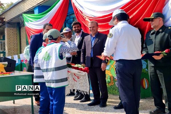 نواختن زنگ همبستگی با مردم فلسطین در شهرستان مانه وسملقان
