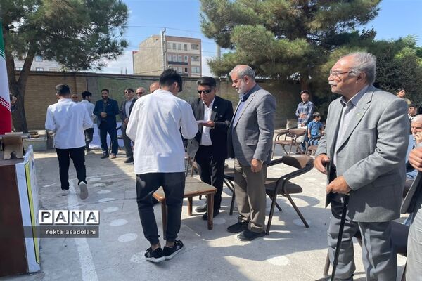 افتتاحیه مدرسه خیرساز، زنده یاد ریحانی در رباط‌کریم