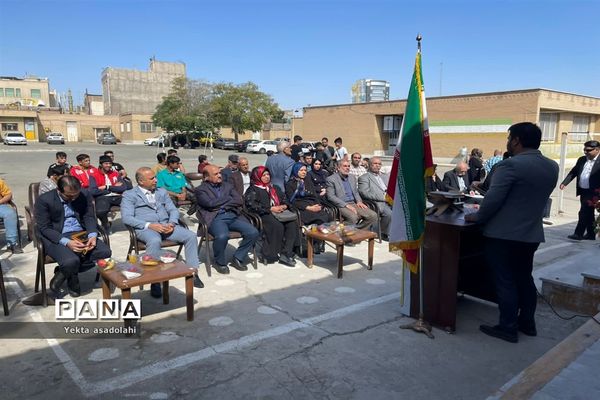 افتتاحیه مدرسه خیرساز، زنده یاد ریحانی در رباط‌کریم