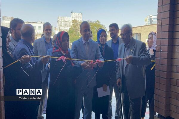 افتتاحیه مدرسه خیرساز، زنده یاد ریحانی در رباط‌کریم