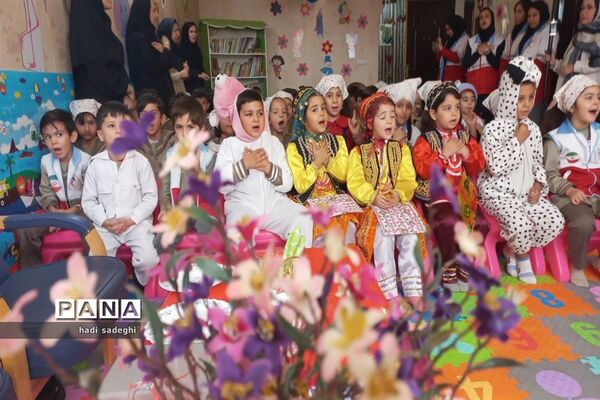 جشن غنچه‌ها در شهرستان فاروج