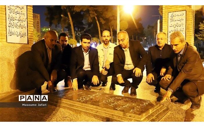 گلزار مطهر شهدا در شهرستان گرگان غبارروبی و عطرافشانی شد