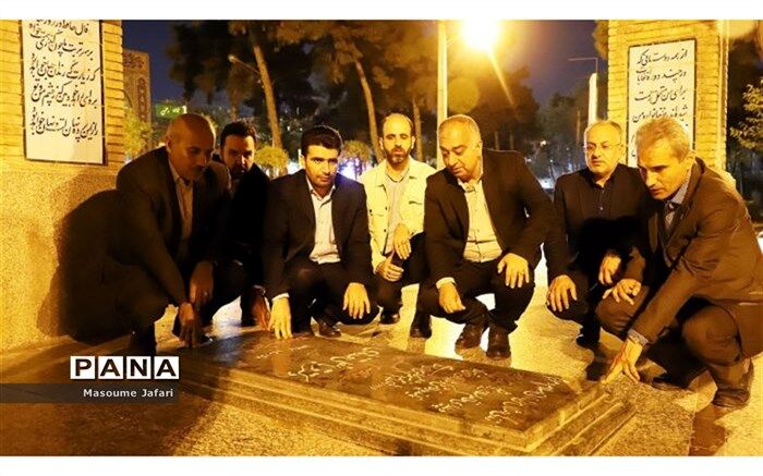 گلزار مطهر شهدا در شهرستان گرگان غبارروبی و عطرافشانی شد