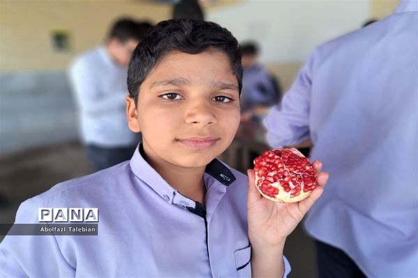 سومین دوره جشن صد دانه یاقوت دانش‌آموزان اشکذری