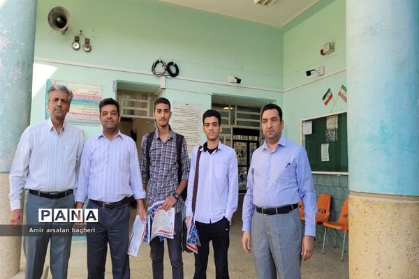 یک روز تحصیلی در دبیرستان نمازی شیراز