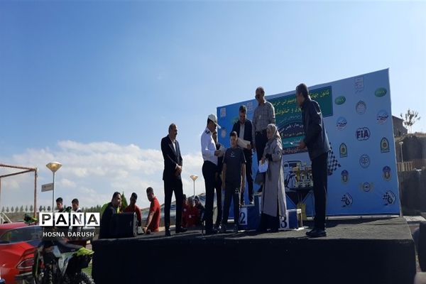 برگزاری مسابقات ورزشی و رالی در هفته انتظامی