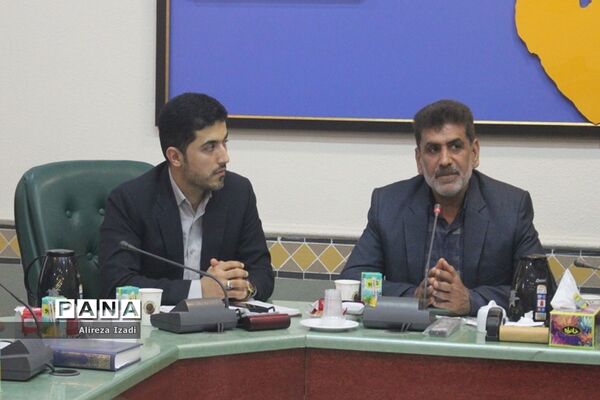 جلسه هم‌اندیشی نخبگان علمی و ورزشی و تقدیر از موکب‌داران شهرستان بوشهر