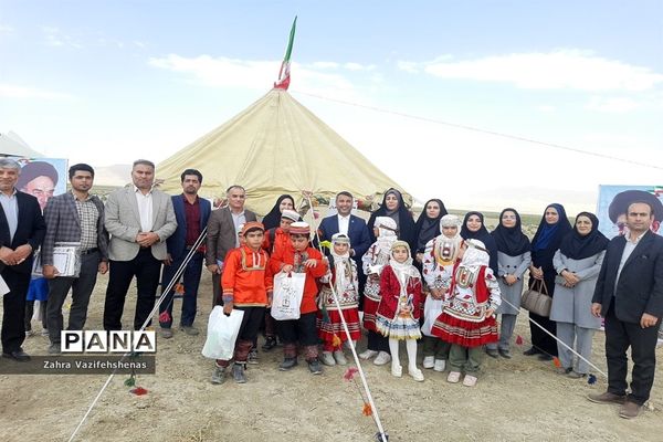 گرامیداشت هفته ملی کودک در مدارس عشایری سیار شهرستان شیروان
