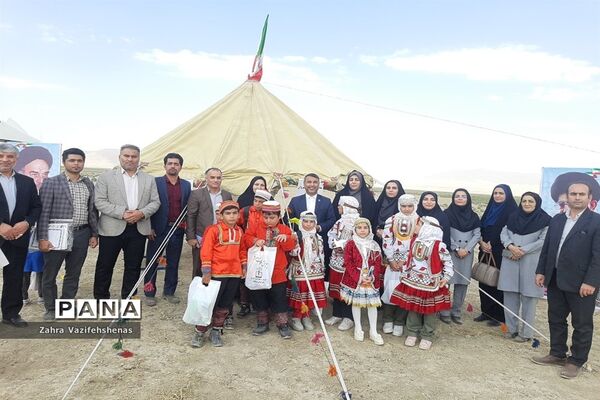 گرامیداشت هفته ملی کودک در مدارس عشایری سیار شهرستان شیروان