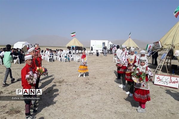 گرامیداشت هفته ملی کودک در مدارس عشایری سیار شهرستان شیروان