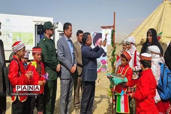 گرامیداشت هفته ملی کودک در مدارس عشایری سیار شهرستان شیروان