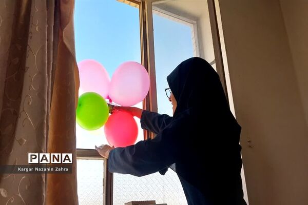 مسابقه نجات تخم مرغ در مدرسه خادم‌زاده