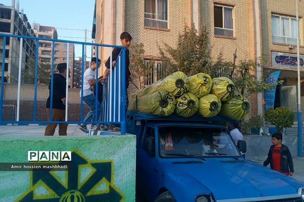 تجهیز و راه‌اندازی زمین چمن مصنوعی دبیرستان شهید بهشتی رودهن