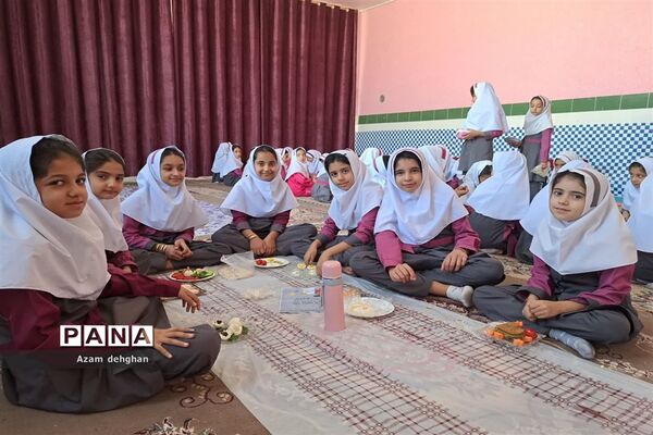 صبحانه سلامت و روز جهانی تخم مرغ در دبستان ارشاد خاتم
