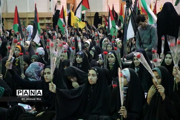 اجتماع دانشجویان دختر سراسر کشور در حرم حضرت معصومه(س)