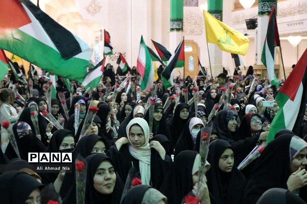 اجتماع دانشجویان دختر سراسر کشور در حرم حضرت معصومه(س)