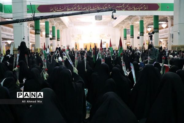 اجتماع دانشجویان دختر سراسر کشور در حرم حضرت معصومه(س)