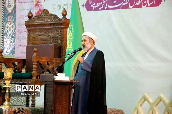 اجتماع دانشجویان دختر سراسر کشور در حرم حضرت معصومه(س)