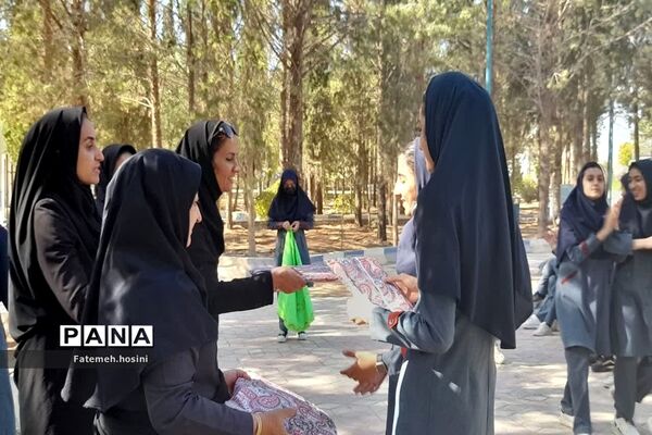 برگزاری برنامه صبح نشاط در پارک ولیعصر مروست