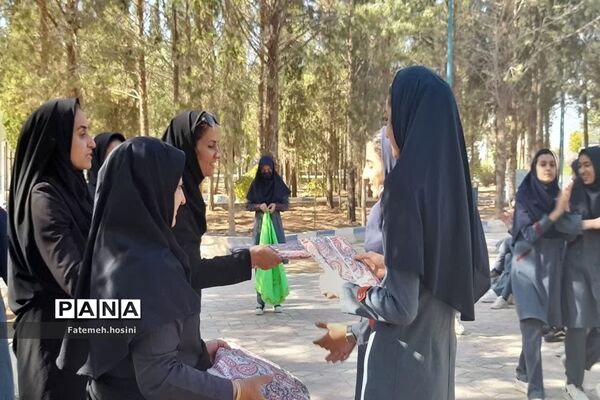 برگزاری برنامه صبح نشاط در پارک ولیعصر مروست