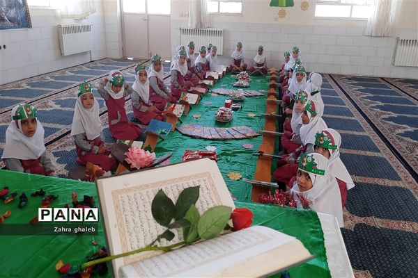 شروع آموزش قرآن کلاس اولی های آموزشگاه هفده شهریور