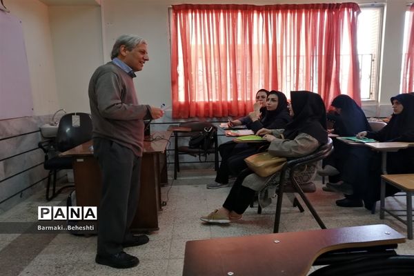 اولین کارگاه از سلسله دوره‌های آموزشی تخصصی توانمندسازی دبیران