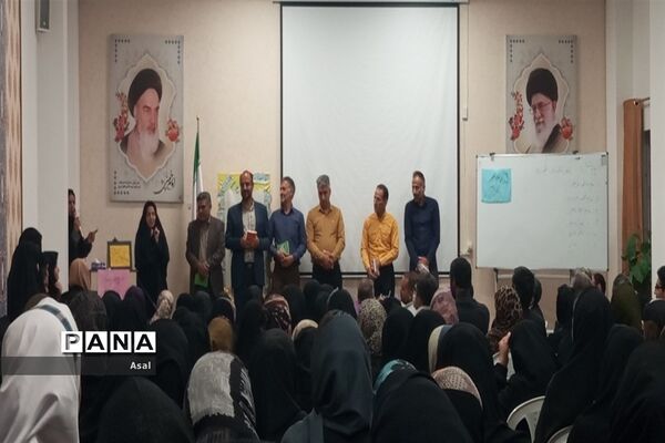 اولین جلسه انجمن و اولیا در دبیرستان فرهنگ مرحوم فخرایی شهرستان کاشمر