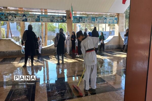مراسم غبارروبی و میثاق با شهدای شهرستان رباط کریم