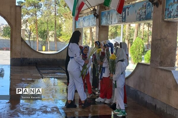 مراسم غبارروبی و میثاق با شهدای شهرستان رباط کریم