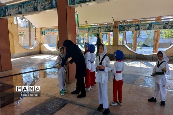 مراسم غبارروبی و میثاق با شهدای شهرستان رباط کریم