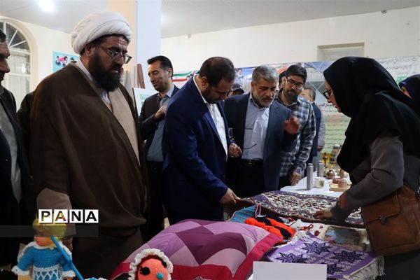 بازدید وزیر آموزش و پرورش کشور از اردوگاه سبحان و نمایشگاه بوم