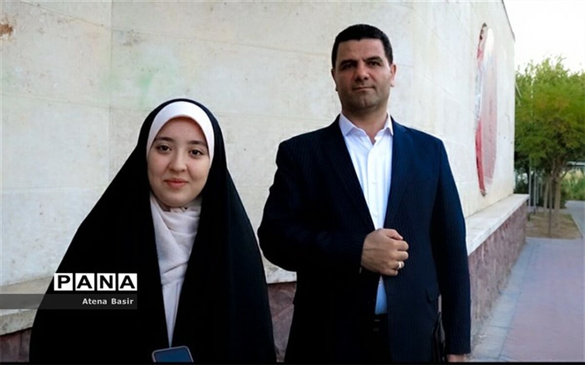دانش‌آموزان باید مهارت‌های لازم را برای استفاده از فضای مجازی کسب کنند / فیلم