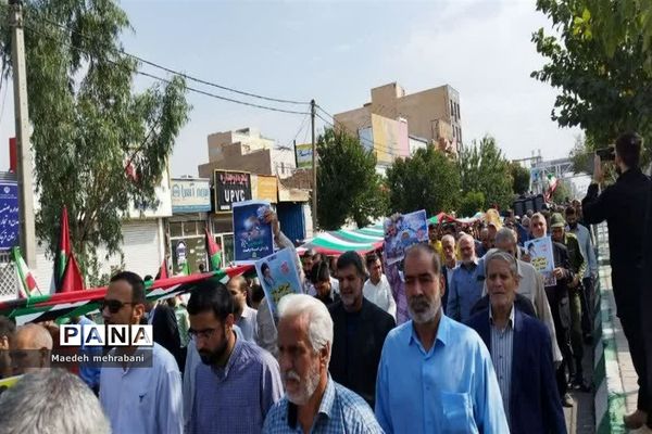 راهپیمایی مردم شهرستان قرچک در حمایت از مردم مظلوم فلسطین