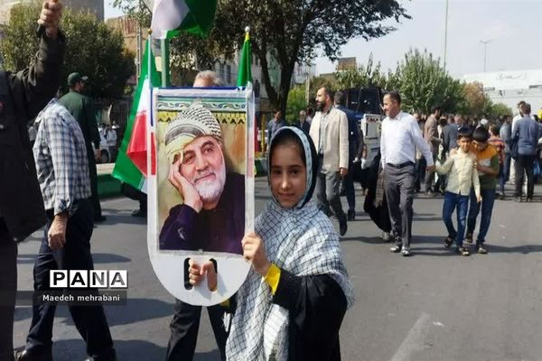 راهپیمایی مردم شهرستان قرچک در حمایت از مردم مظلوم فلسطین