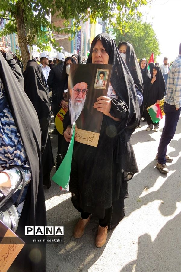 برگزاری راهپیمایی برای حمایت از کودکان فلسطینی در بجنورد