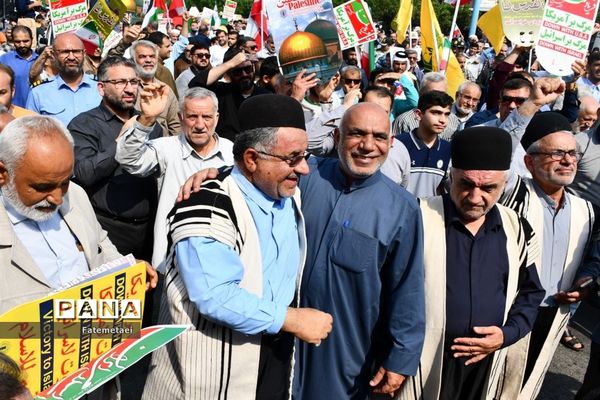 حضور پرشور مردم اهواز در راهپیمایی طوفان الاقصی