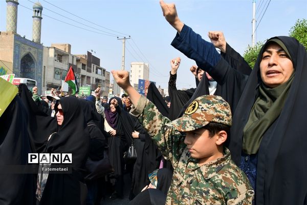 حضور پرشور مردم اهواز در راهپیمایی طوفان الاقصی