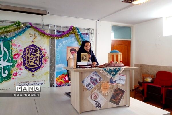 مراسم حافظ خوانی در دبیرستان شهیده قزوینی منطقه ۱۳