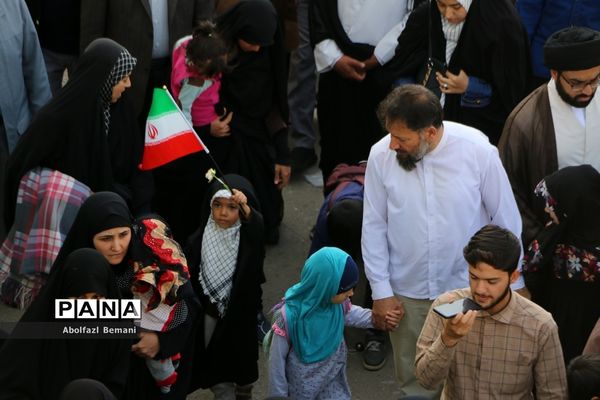 راهپیمایی مردم قم در حمایت از مبارزان فلسطینی