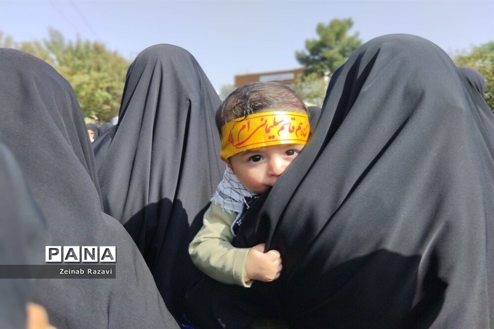 حضور کودکان و نوجوانان قمی در راهپیمایی حمایت از ملت فلسطین