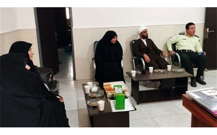 قدردانی مسئولان مدرسه شهیدین فاطمی قم از نیروی انتظامی