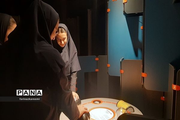 اردوی یک‌روزه علمی_تربیتی دانش‌آموزان دبیرستان هفده شهریور شهرستان فیروزکوه در پارک علوم و فناوری پردیس