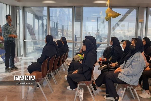 اردوی یک‌روزه علمی_تربیتی دانش‌آموزان دبیرستان هفده شهریور شهرستان فیروزکوه در پارک علوم و فناوری پردیس