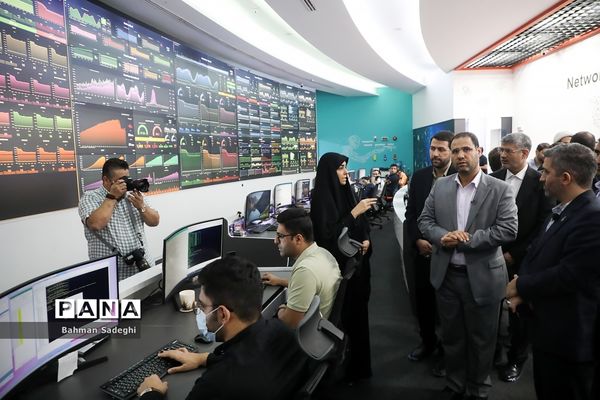 آیین رونمایی از نسخه جدید شبکه شاد