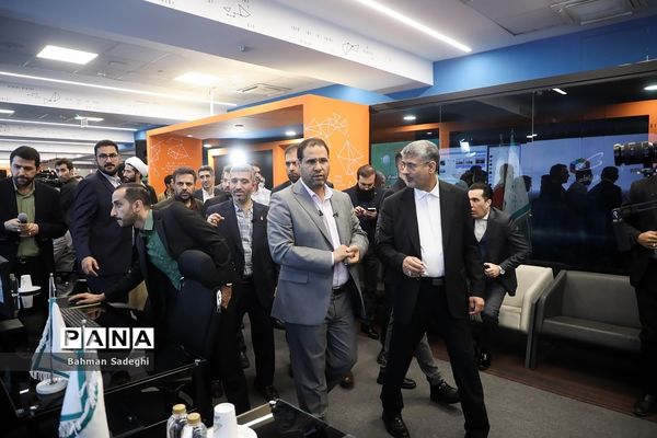 آیین رونمایی از نسخه جدید شبکه شاد