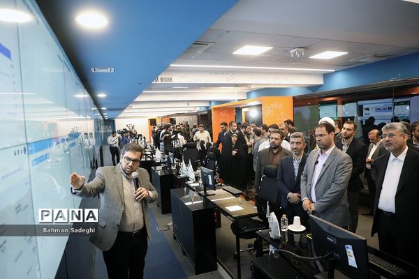 آیین رونمایی از نسخه جدید شبکه شاد