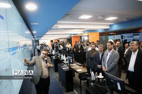 آیین رونمایی از نسخه جدید شبکه شاد