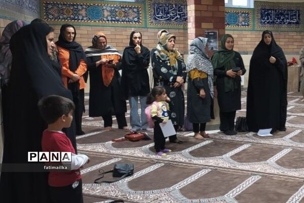 جلسه انتخابات انجمن اولیا و مربیان در دبیرستان دخترانه سردار شهید سلیمانی شهرستان فیروزکوه