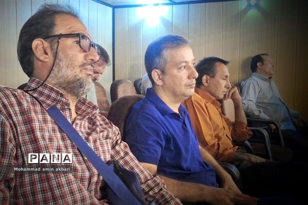 برگزاری جلسه انجمن اولیاء و مربیان در هنرستان امام علی (ع) ناحیه‌یک شهرری