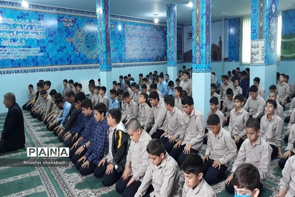 اجرای طرح نور چشم و اردوی مثبت هشتادی‌ها در دبیرستان شهید نواب صفوی ملارد